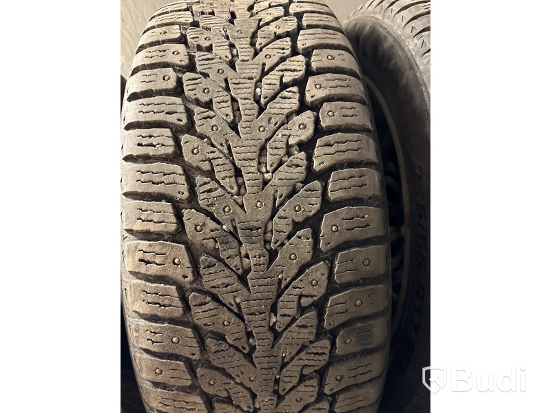 4 st. Vinterhjul Kumo 215/55R17 98T