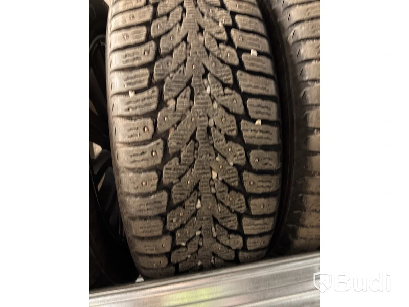 4 st. Vinterhjul Kumo 215/55R17 98T