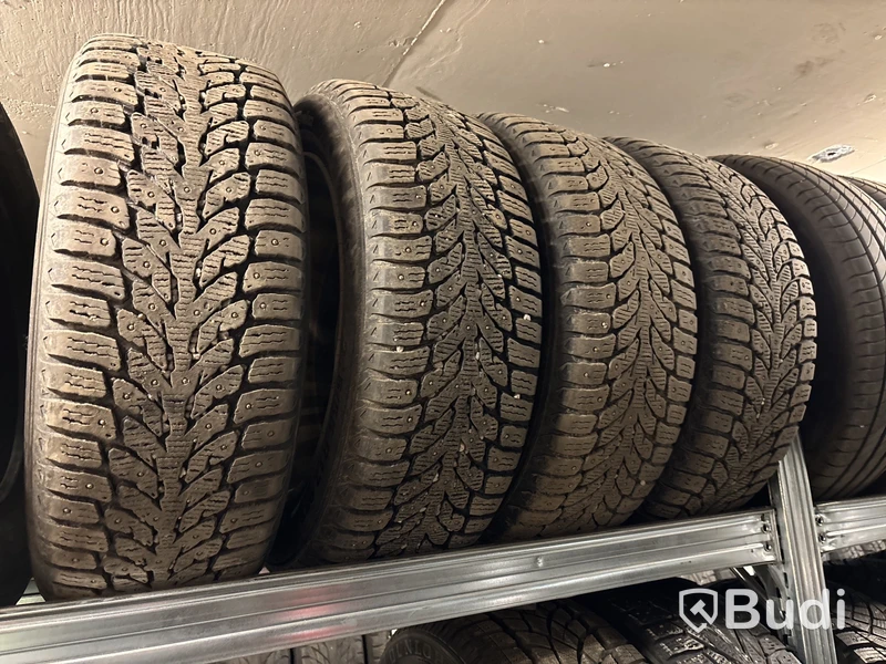 4 st. Vinterhjul Kumo 215/55R17 98T
