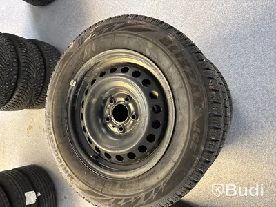 4 st. Vinterhjul Bridgestone 215/65R16 102S