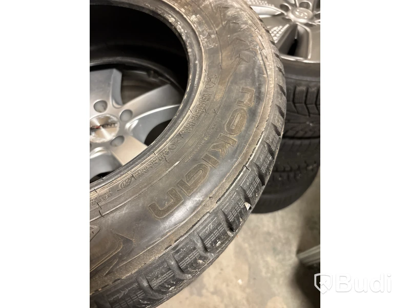 1 st. Däck Nokian 205/65R15