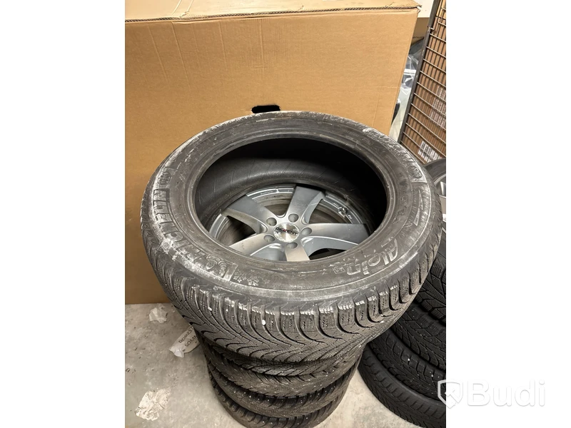 1 st. Däck Michelin 225/55R17