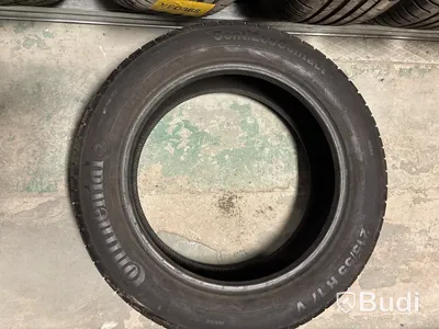 4 st. Sommardäck Continental 215/55R17 V
