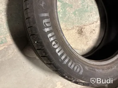 4 st. Sommardäck Continental 215/55R17 V