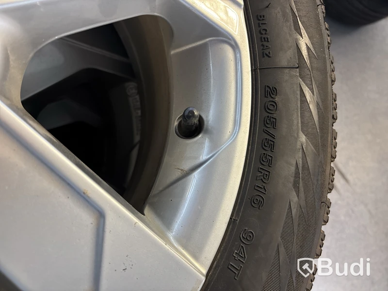 4 st. Vinterhjul Bridgestone 205/55R16 94T