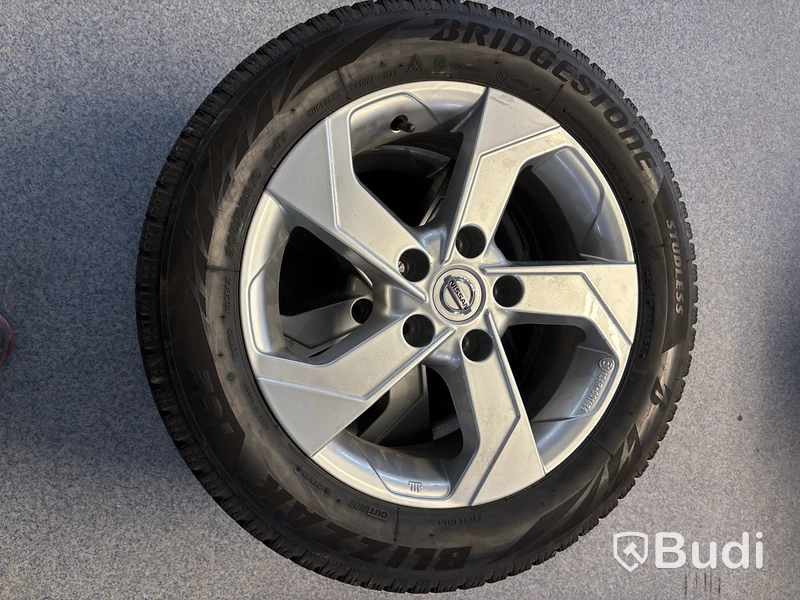 4 st. Vinterhjul Bridgestone 205/55R16 94T