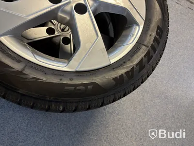 4 st. Vinterhjul Bridgestone 205/55R16 94T