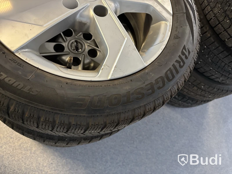 4 st. Vinterhjul Bridgestone 205/55R16 94T
