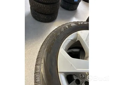 4 st. Vinterhjul Bridgestone 205/55R16 94T