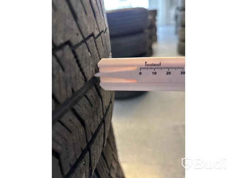 4 st. Vinterhjul Bridgestone 205/55R16 94T