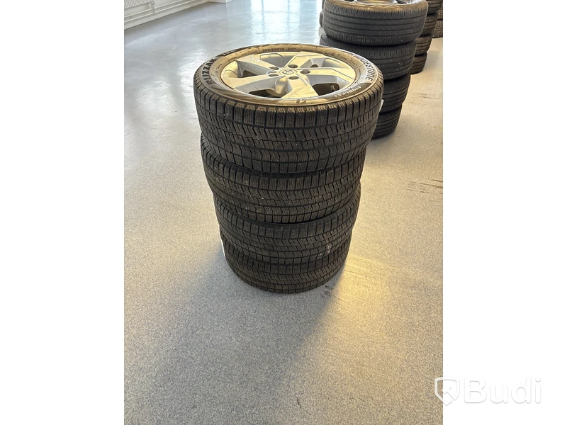 4 st. Vinterhjul Bridgestone 205/55R16 94T