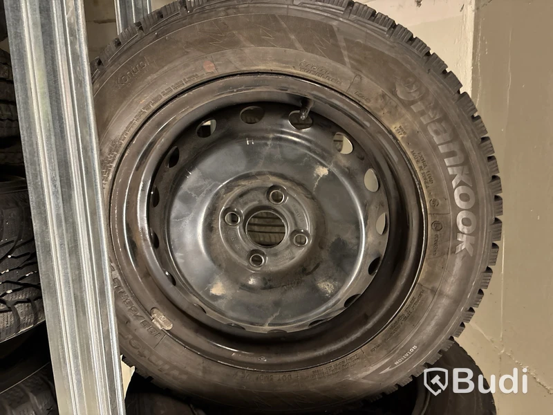 4 st . Vinterhjul Hankook 185/65R15 92T