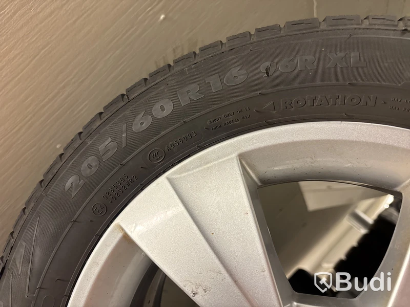 2 st. Vinterhjul Nokian 205/60R16 96XL