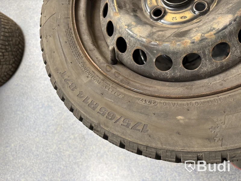 4 st. Vinterhjul Kumho 175/65R14 82T