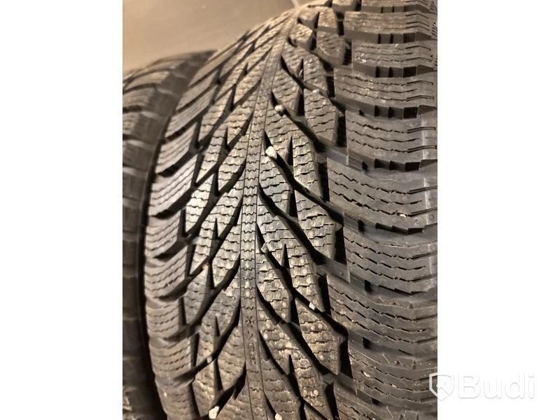 2 st . Sommardäck Nokian 225/40R16
