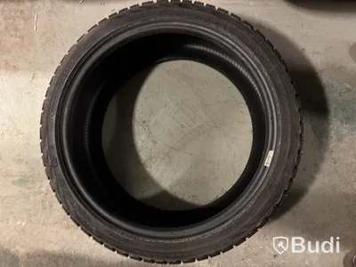 2 st . Sommardäck Nokian 225/40R16