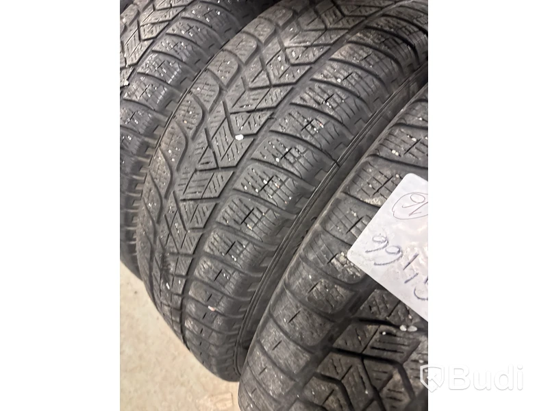 4 st. Vinterhjul Pirelli 215/50R17