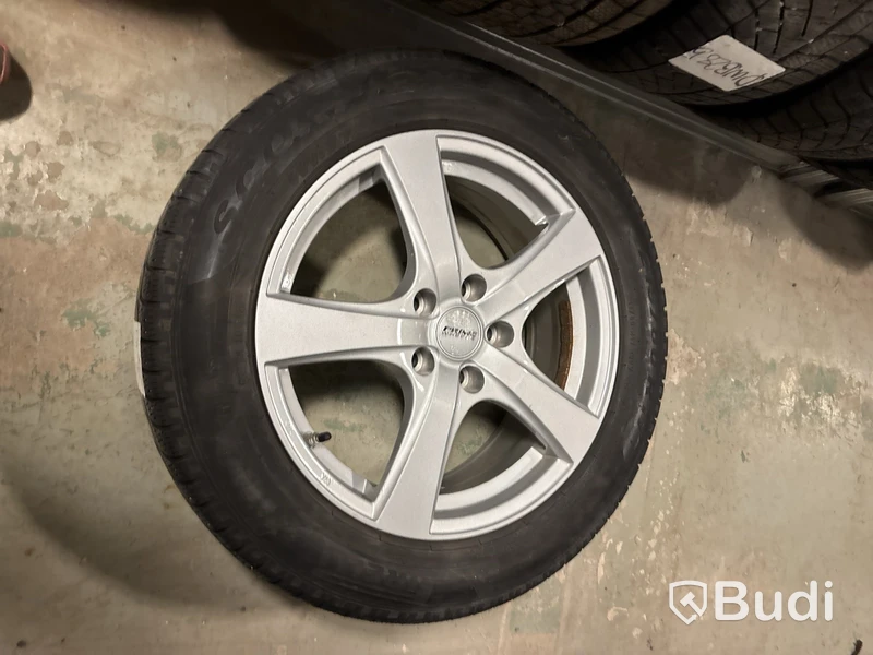 4 st. Vinterhjul Pirelli 215/50R17