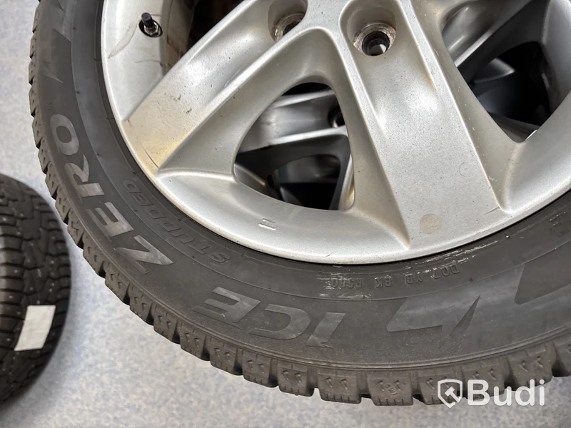 4 st. Vinterhjul Pirelli 205/55R16