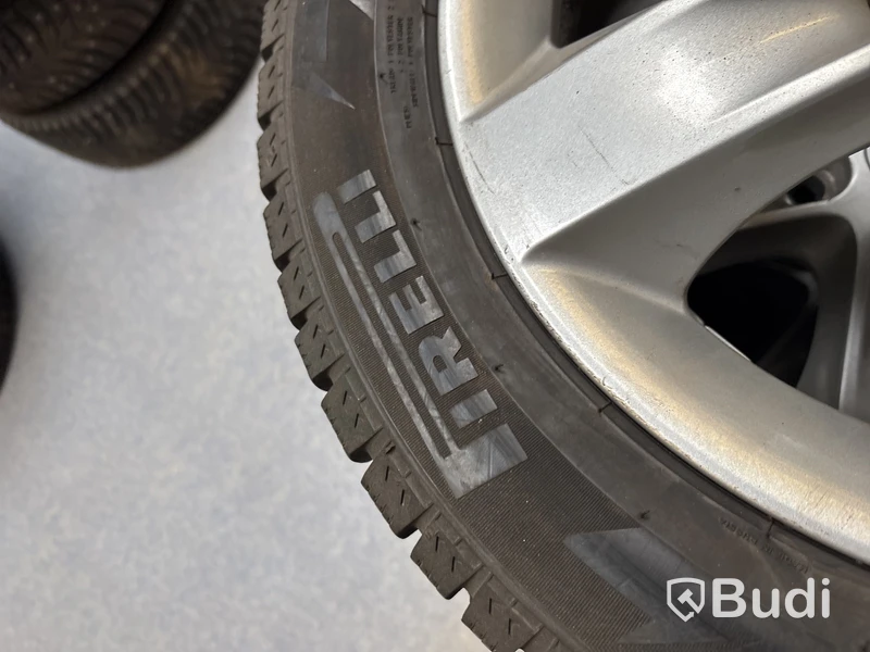 4 st. Vinterhjul Pirelli 205/55R16