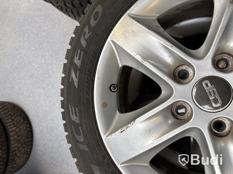 4 st. Vinterhjul Pirelli 205/55R16