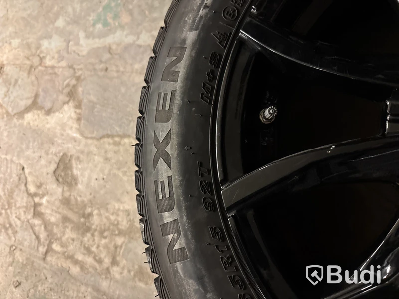 4 st. Vinterhjul Nexen 185/65R15