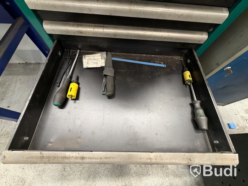 Verktygsvagn Kamasa tools inkl diverse verktyg 150cm hög