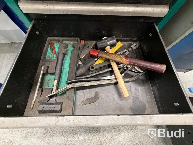 Verktygsvagn Kamasa tools inkl diverse verktyg 150cm hög