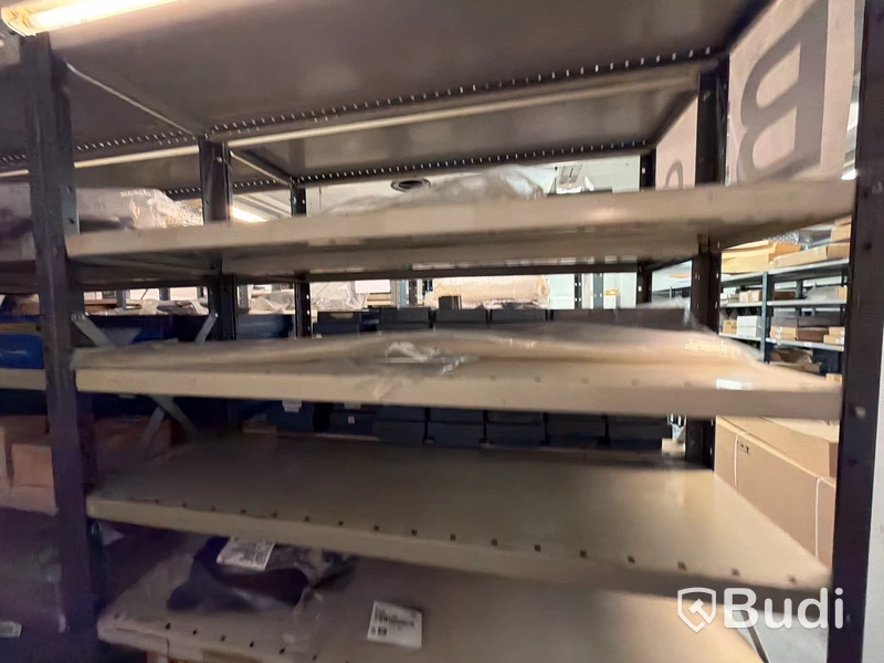 Stort reservdelslager till bilindustrin