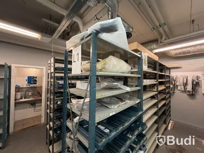 Stort reservdelslager till bilindustrin