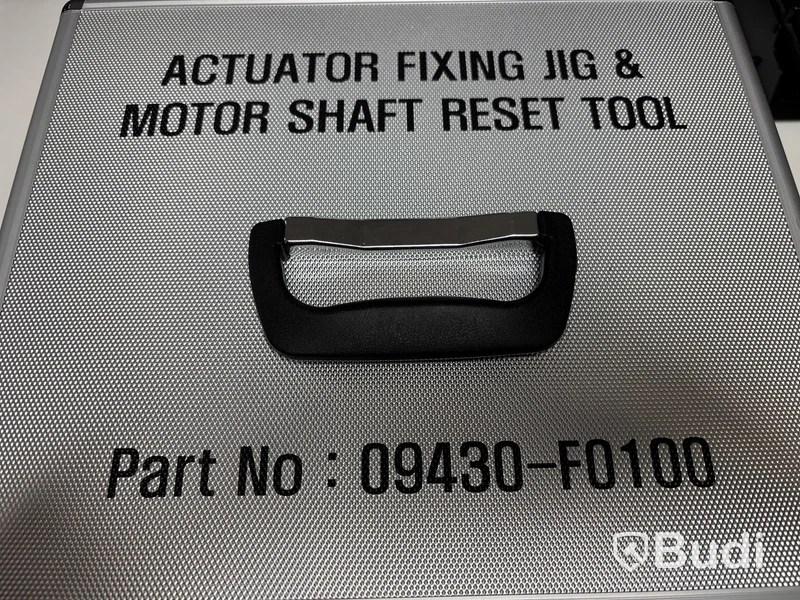 Actuator fixing tool