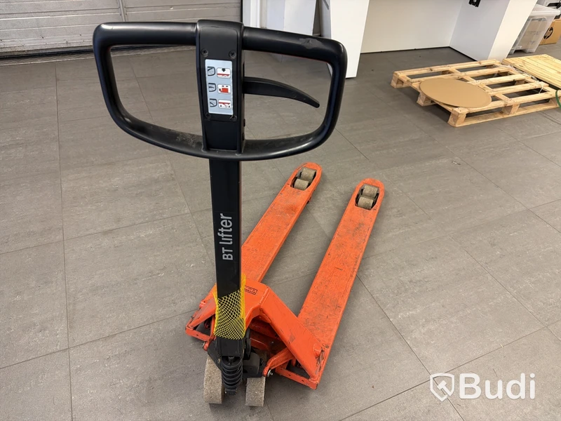 Palldragare, Toyota LHM230 2300 kg