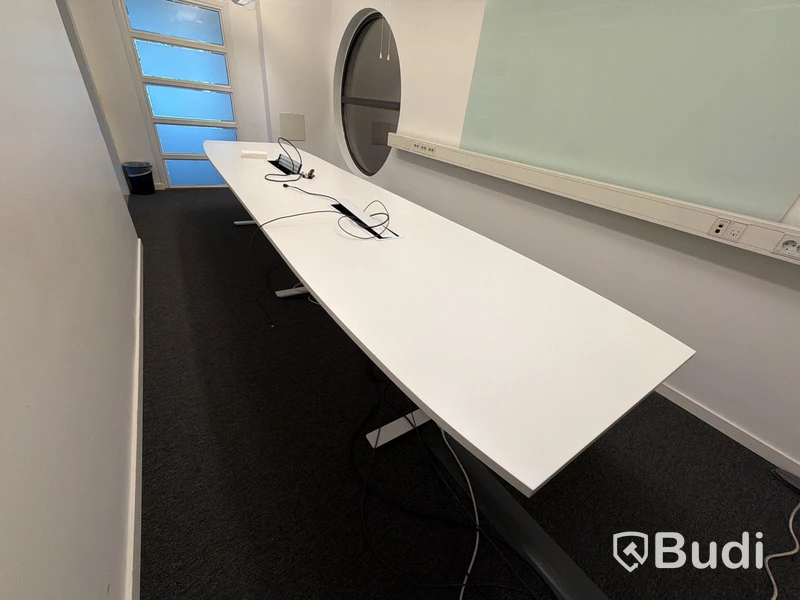 Konferensbord Isku