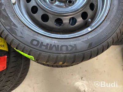 Däck Kumho WP52 165/65 R14 på stålfälg