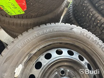 Däck Kumho WP52 165/65 R14 på stålfälg