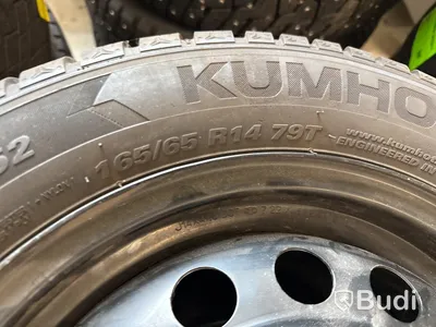 Däck Kumho WP52 165/65 R14 på stålfälg