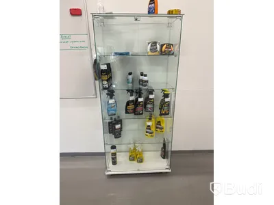 Glasmonter/skåp med oljor