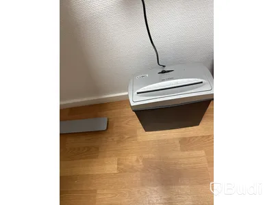 Skärmar, dokumentförstörare, övrig elektronik m.m.