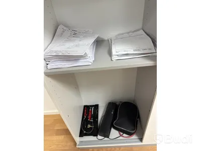 Skärmar, dokumentförstörare, övrig elektronik m.m.