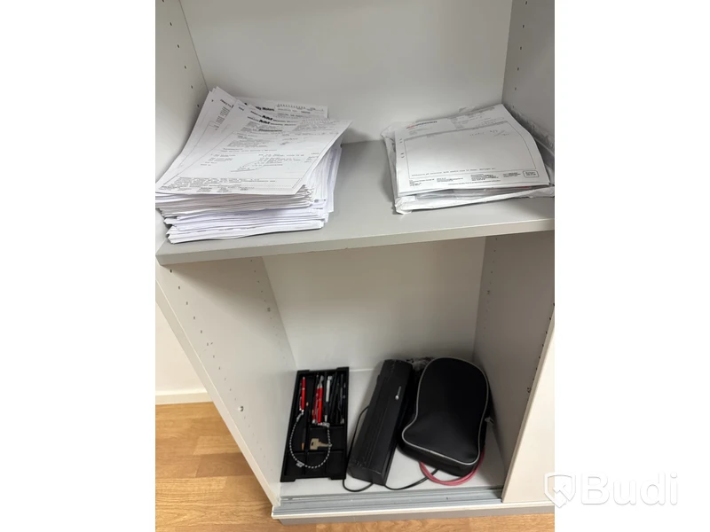 Skärmar, dokumentförstörare, övrig elektronik m.m.