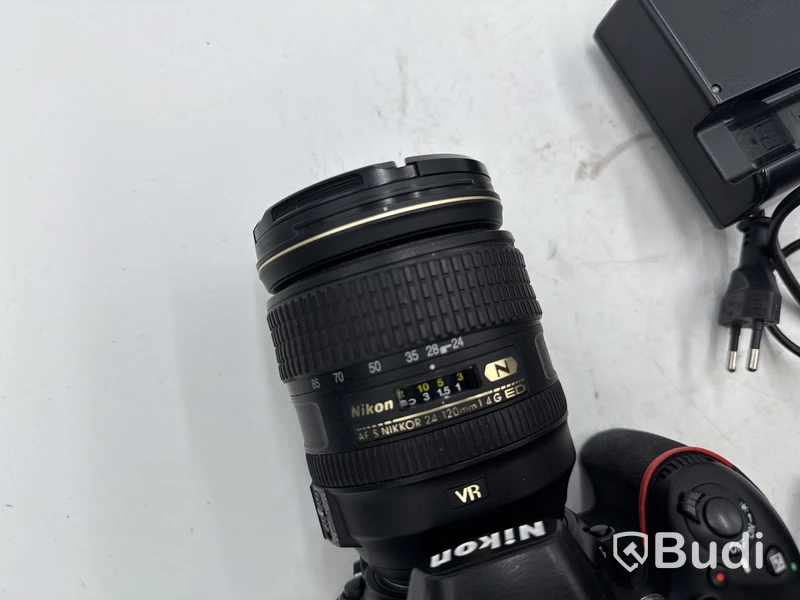 Nikon D750 digitalkamera med 24-120 mm-objektiv samt fotobox