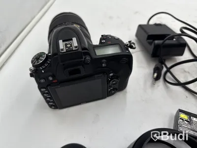 Nikon D750 digitalkamera med 24-120 mm-objektiv samt fotobox