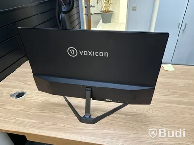 Datorskärmar 2 st, Voxicon och Philips, samt tangentbord