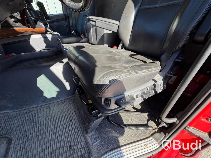 Kranbil Scania G410 6X2*4 -2015 | Palfinger med jib | Endast 16000mil