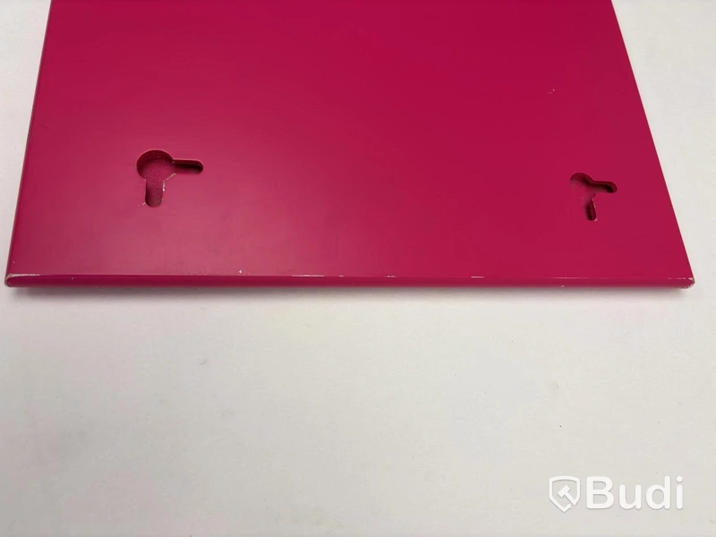 2 mirrors, different colours and sizes