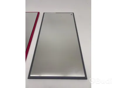 2 mirrors, different colours and sizes