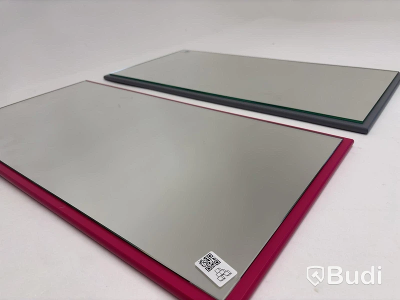2 mirrors, different colours and sizes