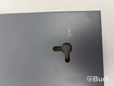 2 mirrors, different colours and sizes