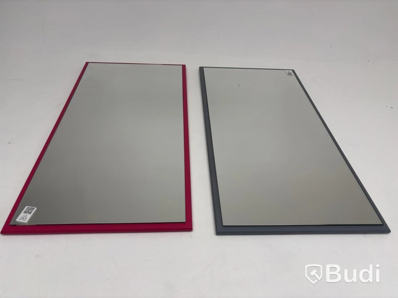 2 mirrors, different colours and sizes