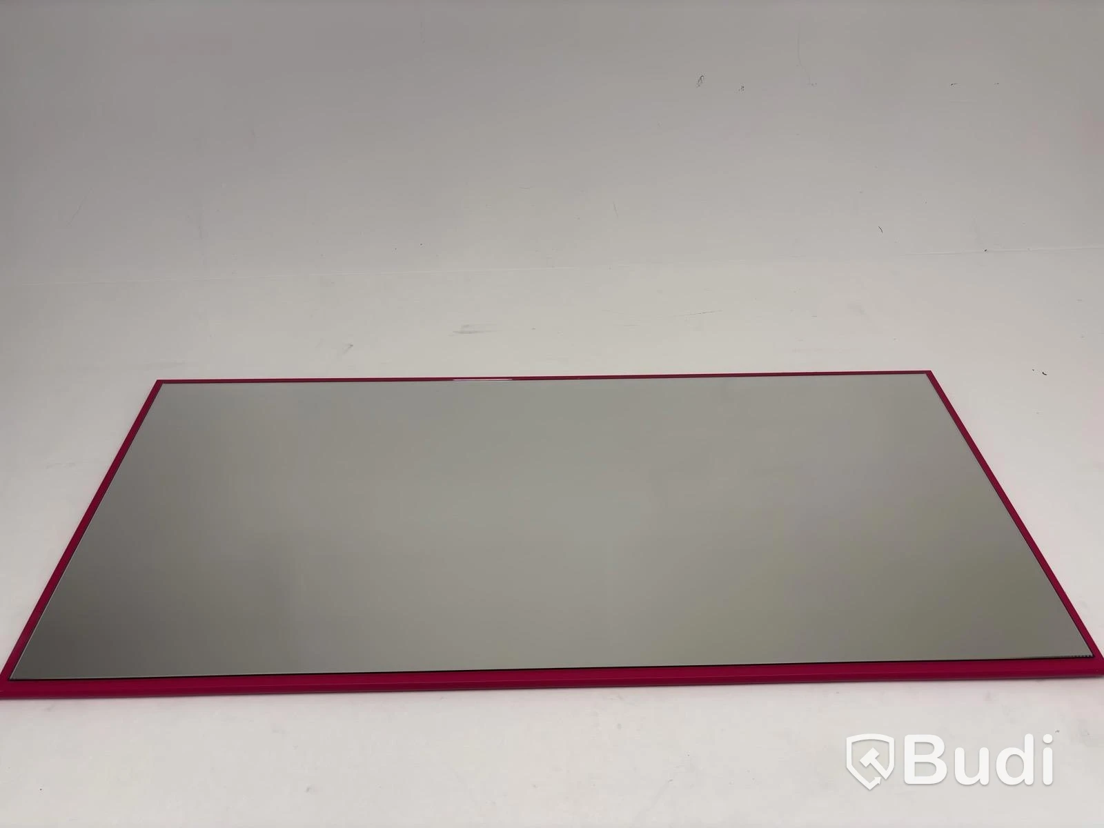 Mirror, pink